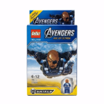 Figura Nick Fury Vengadores Era de Ultrón con Luz